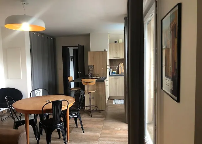 Apartment Bel Cosy Kennedy Proche Centre *